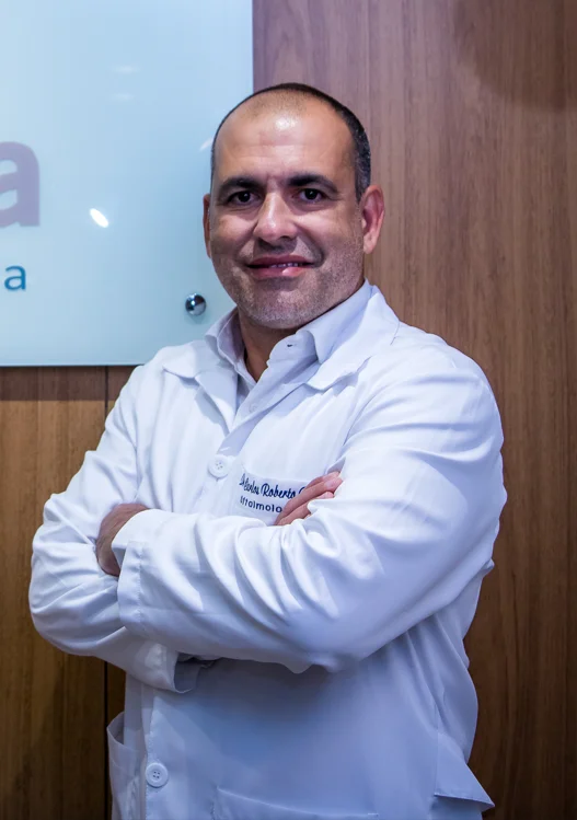 Dr. Carlos Roberto dos Santos Junior